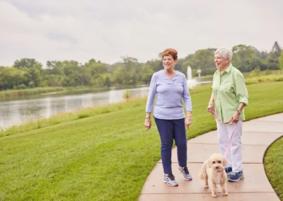 The Health Benefits of Outdoor Activities for Seniors: Staying Active and Strong